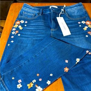 NWT Driftwood Floral Embroidered Jeans